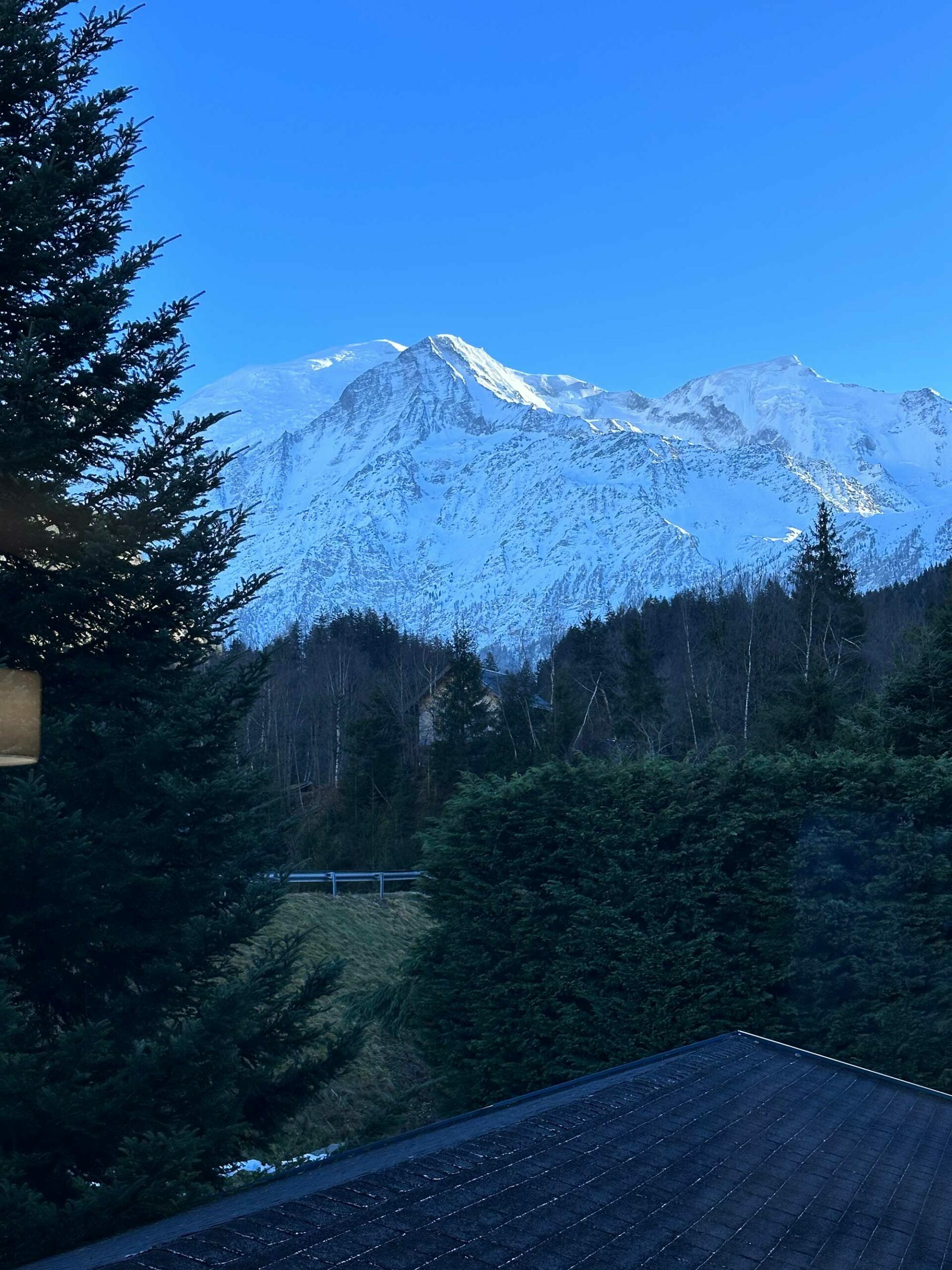 Chambre Queen size - vue Mont-Blanc